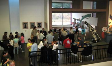 HSS 2007 Break in NCAR Mesa Lab lobby